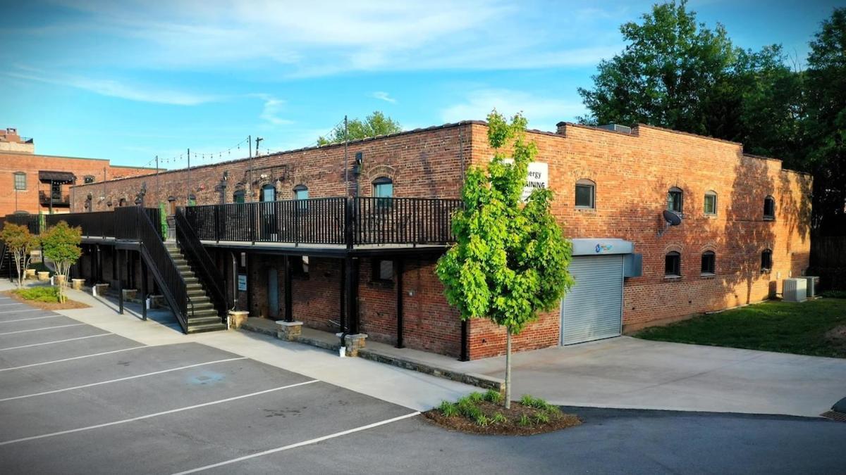 Humble Abode Hotell Hickory Exteriör bild